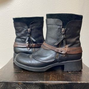 Earth Black and Brown Ankle Boots
